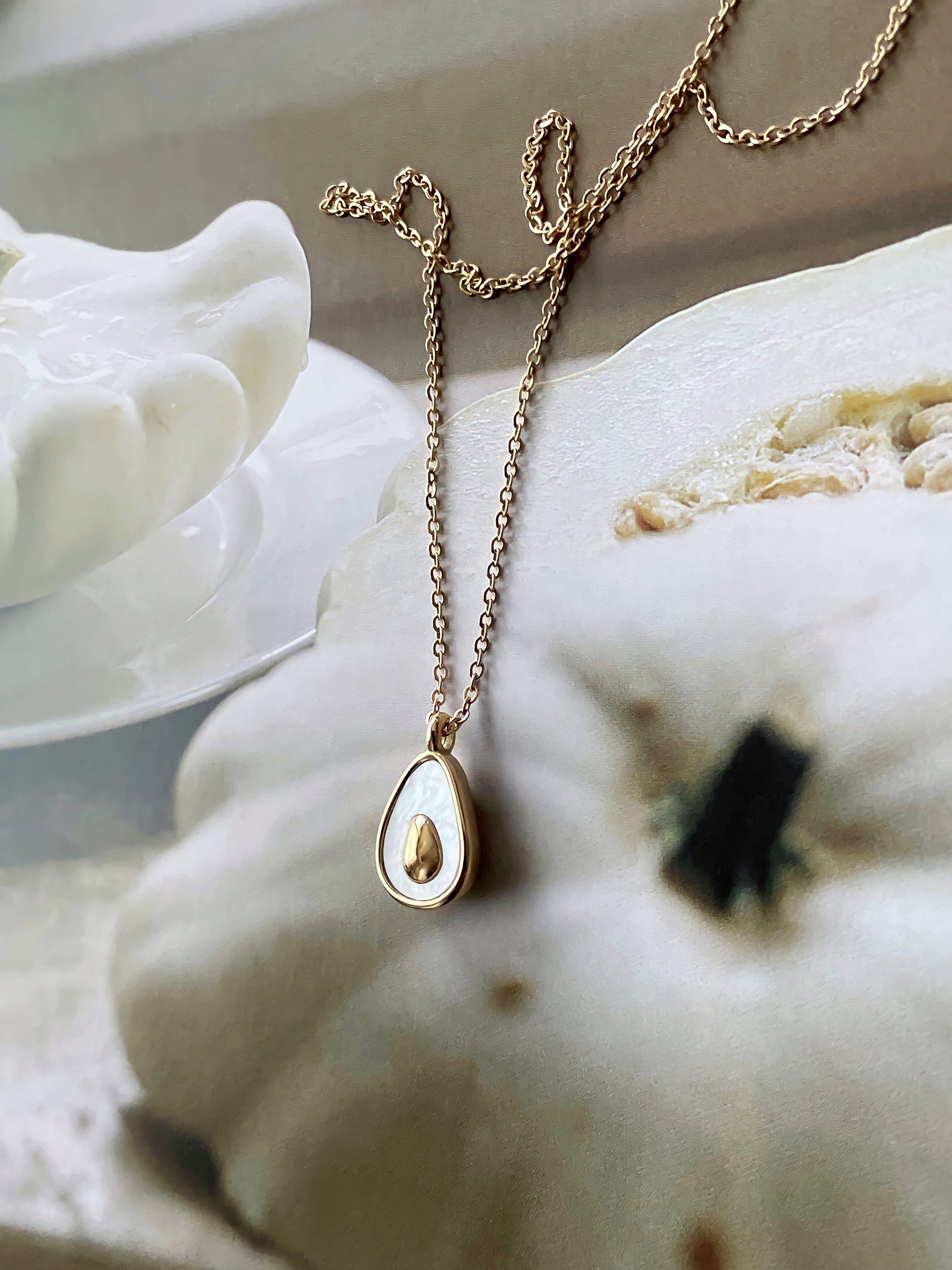 Avo Necklace me